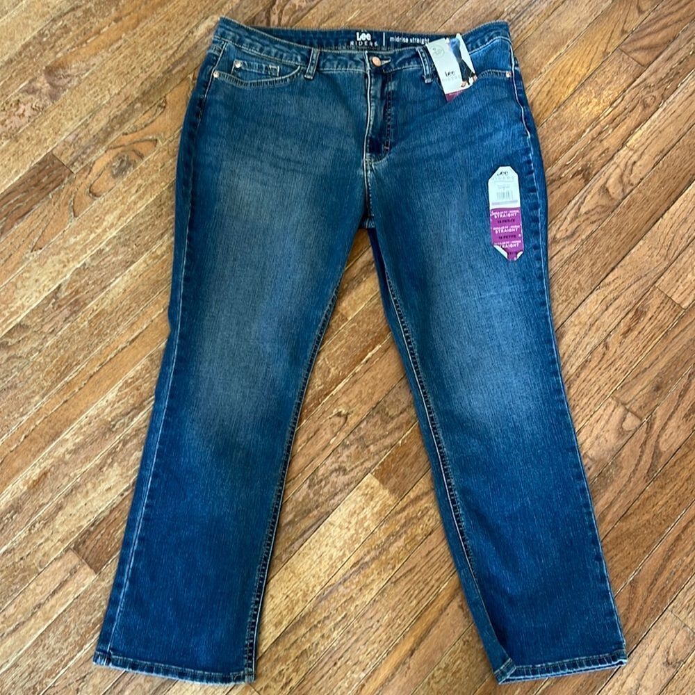Women’s Lee Ryders mid rise straight new with tags jeans 18 petite 18 P